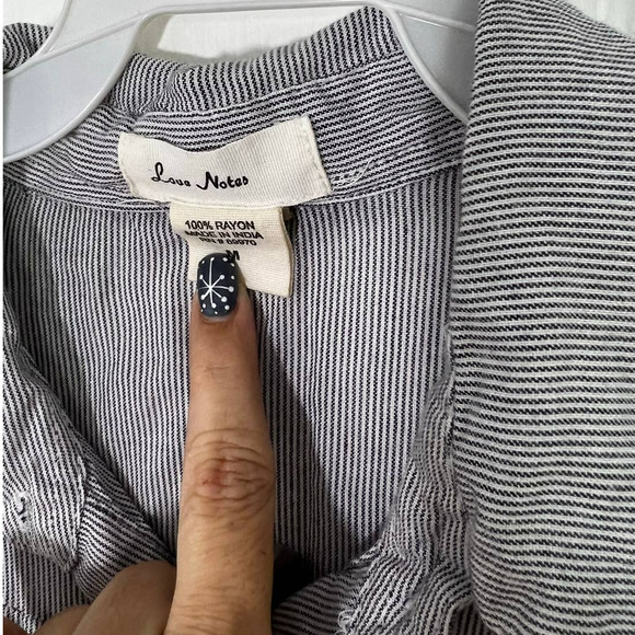 LOVE NOTES WOMEN ROLL TAB TIER BLOUSE SIZE MEDIUM - Picture 3 of 6